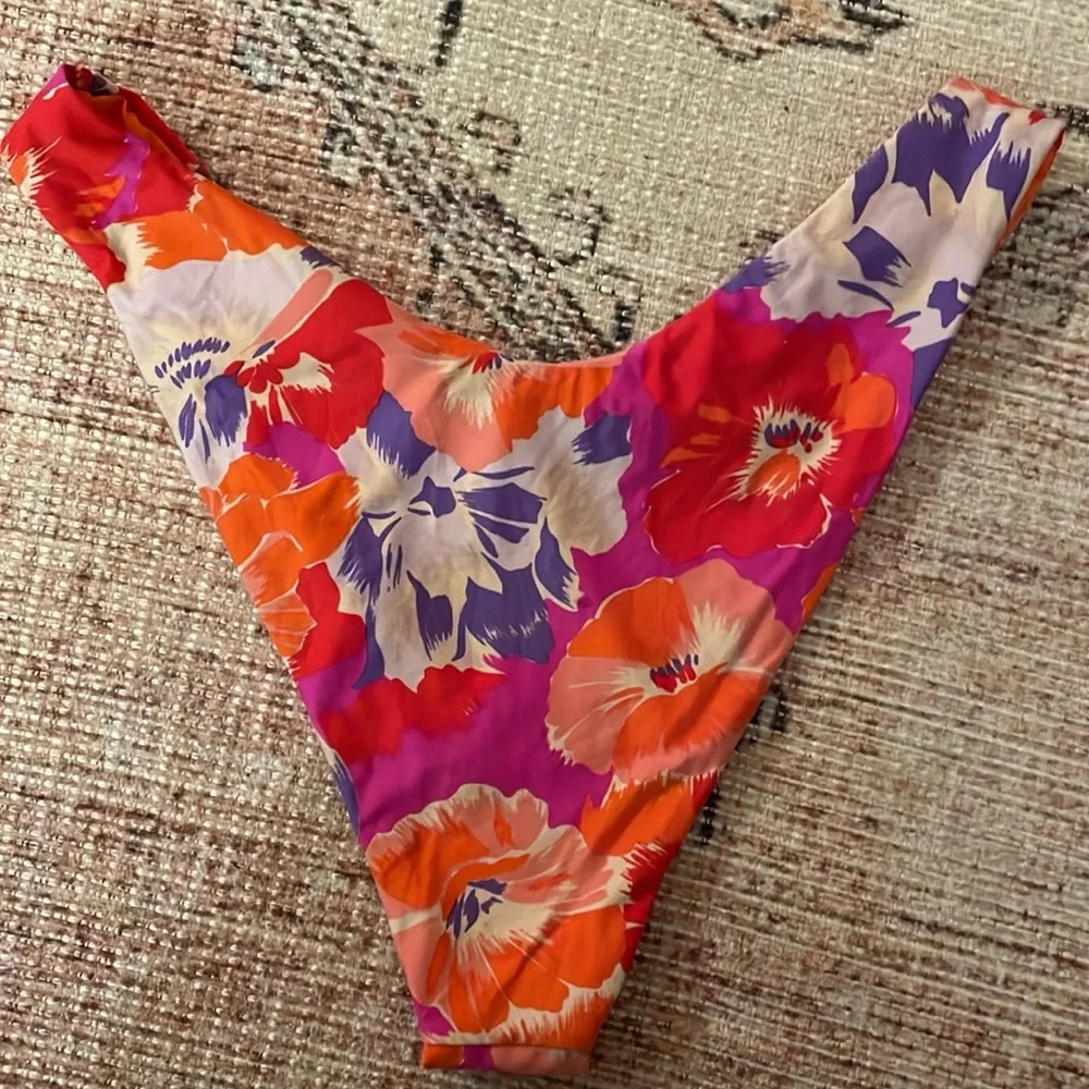 l*space Cabana Bitsy Cut Bikini Bottom in Super Bloom Reversible to‎ Orange